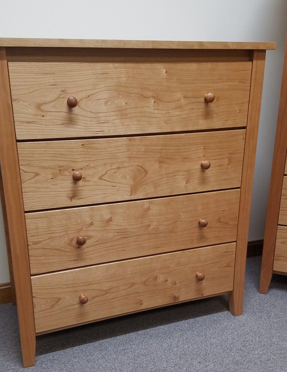 Shaker Post Four Drawer Chest (Shp9400)