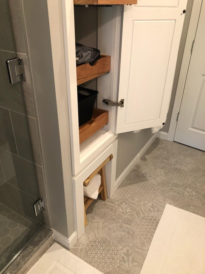 Custom Bath Cabinets