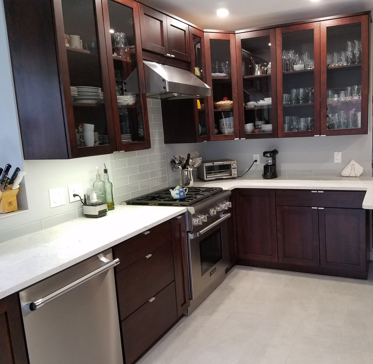 Custom Kitchen Cabinets with top Glass doors