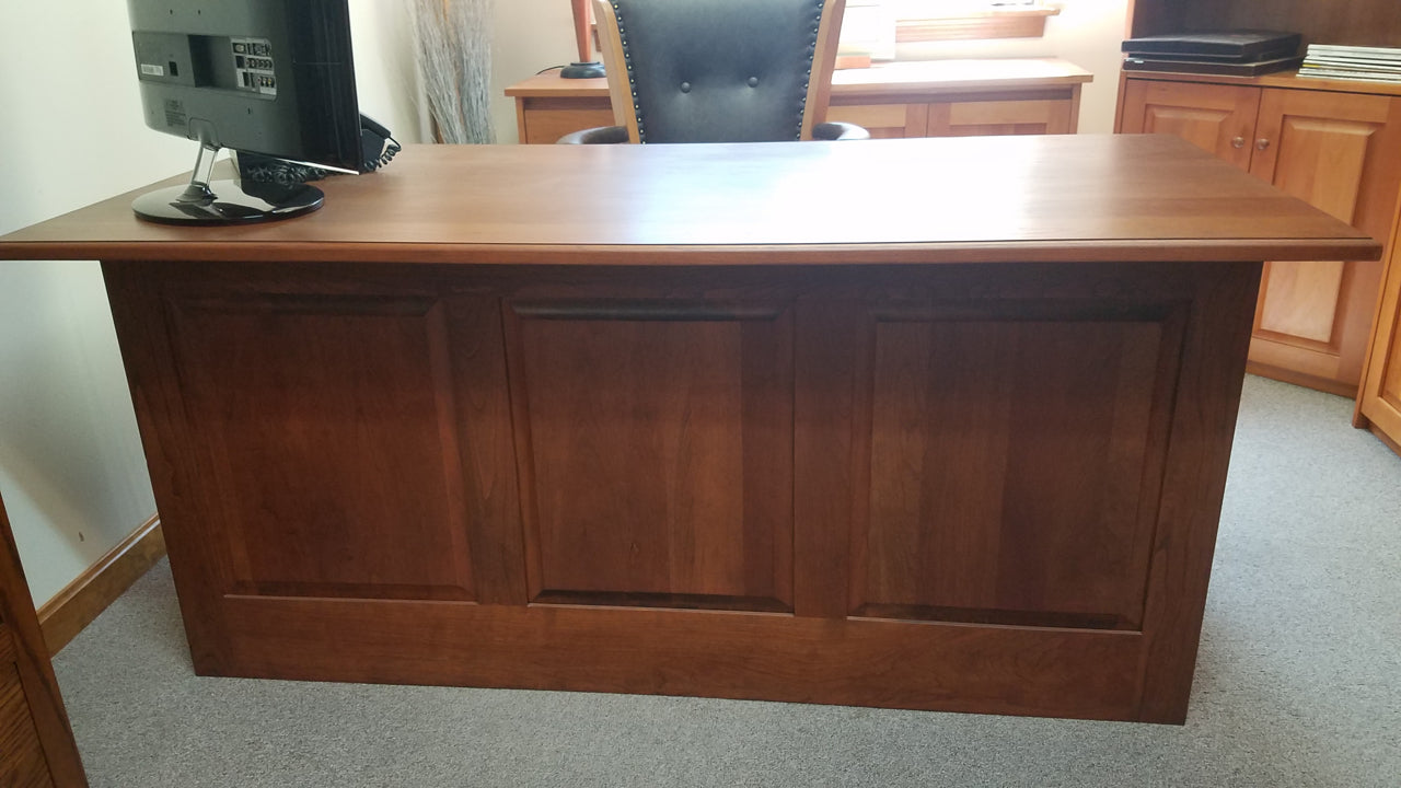 Cherry Executive Desk W/Flat Paneled Back